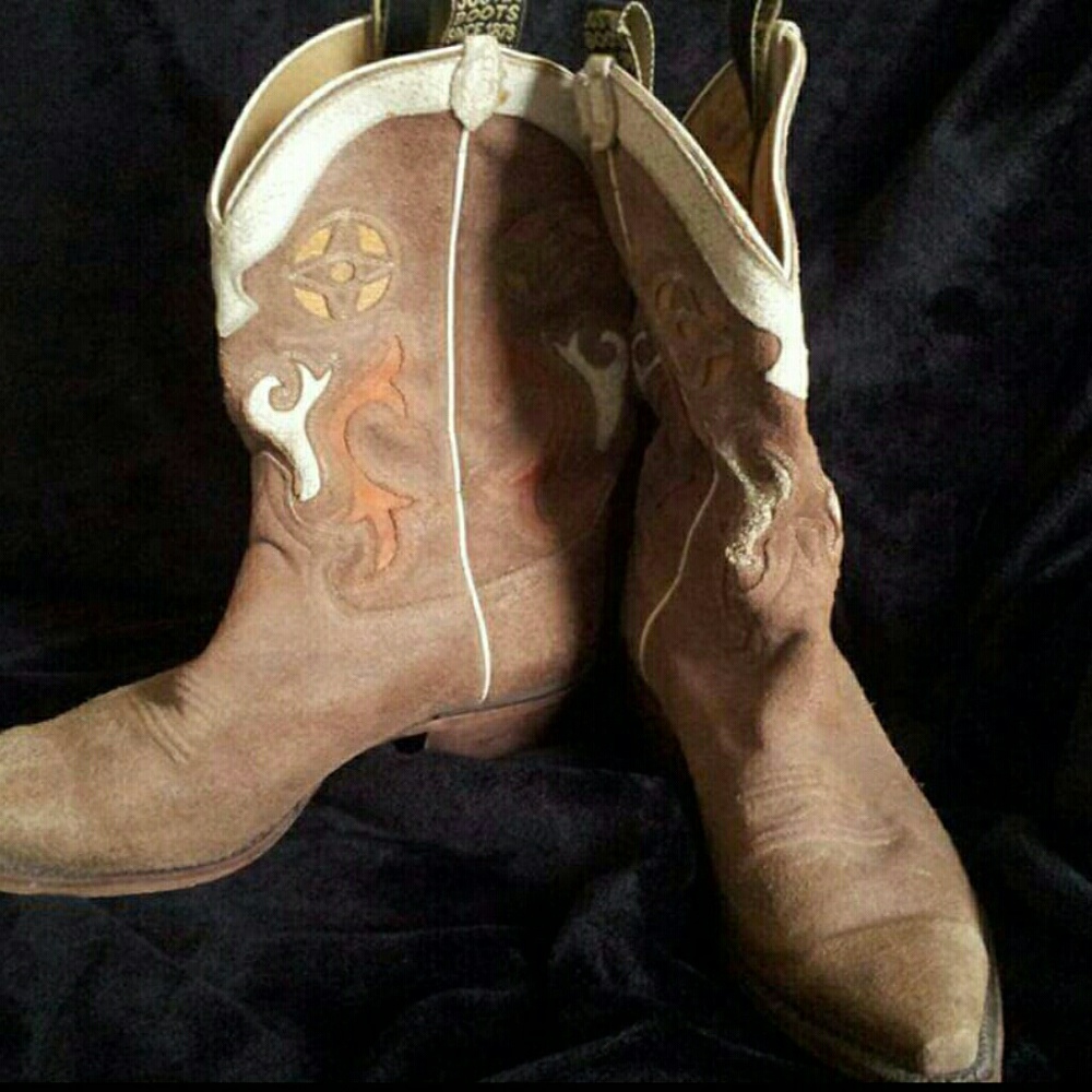 **SOLD** Justin Women's Vintage Boots